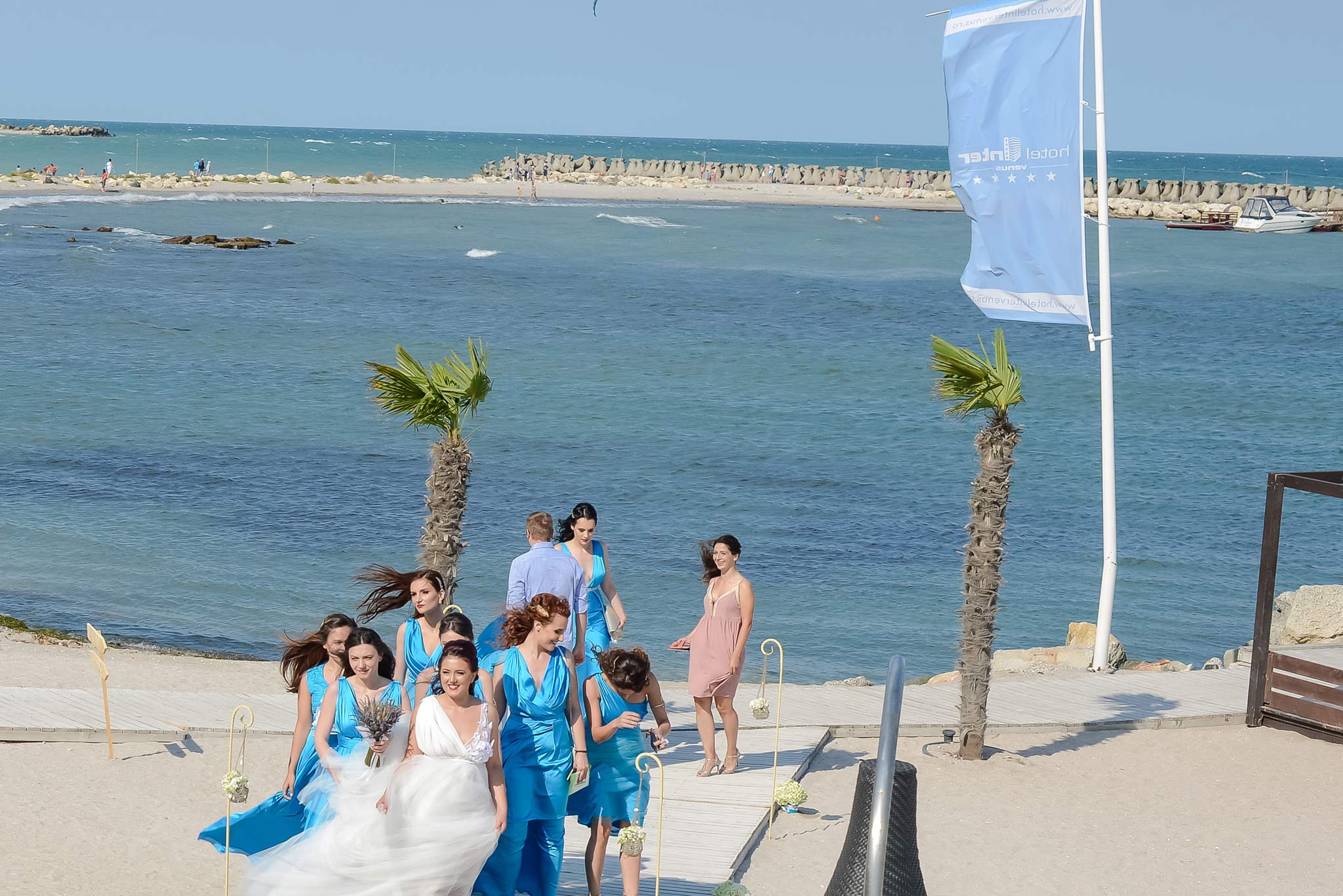 Nuntă pe plajă organizată în România