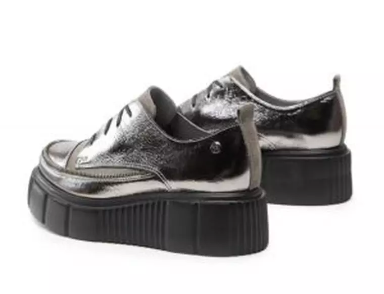 Pantofi de toamnă cu platformă