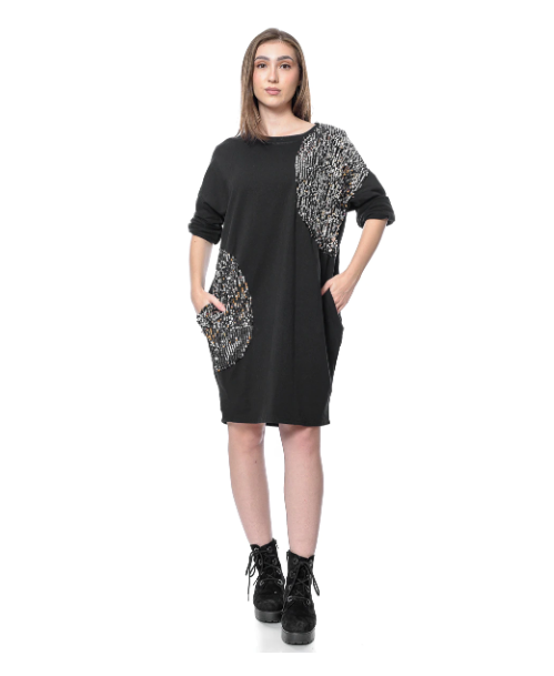 Rochie scurtă cu paiete aplicate pe umăr